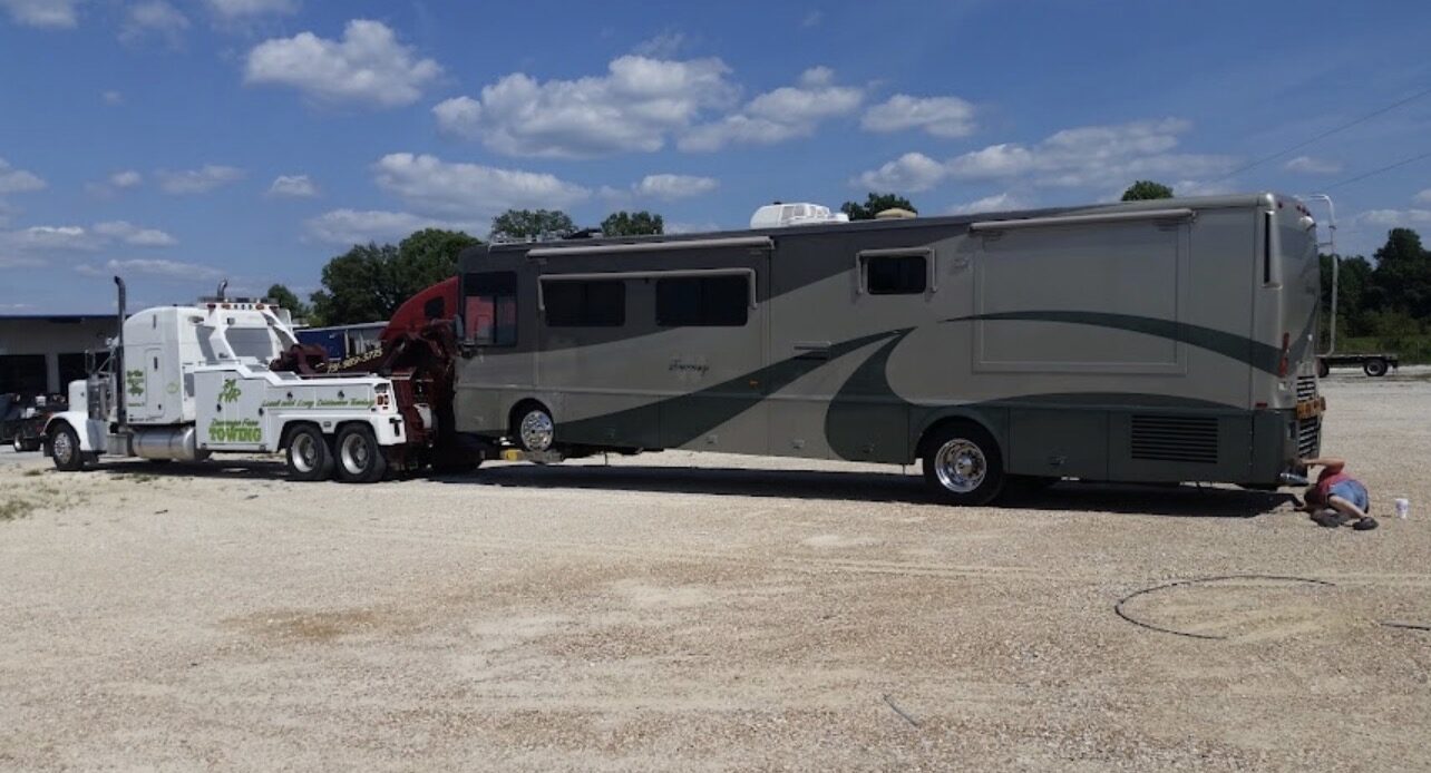 Motorhome RV tow